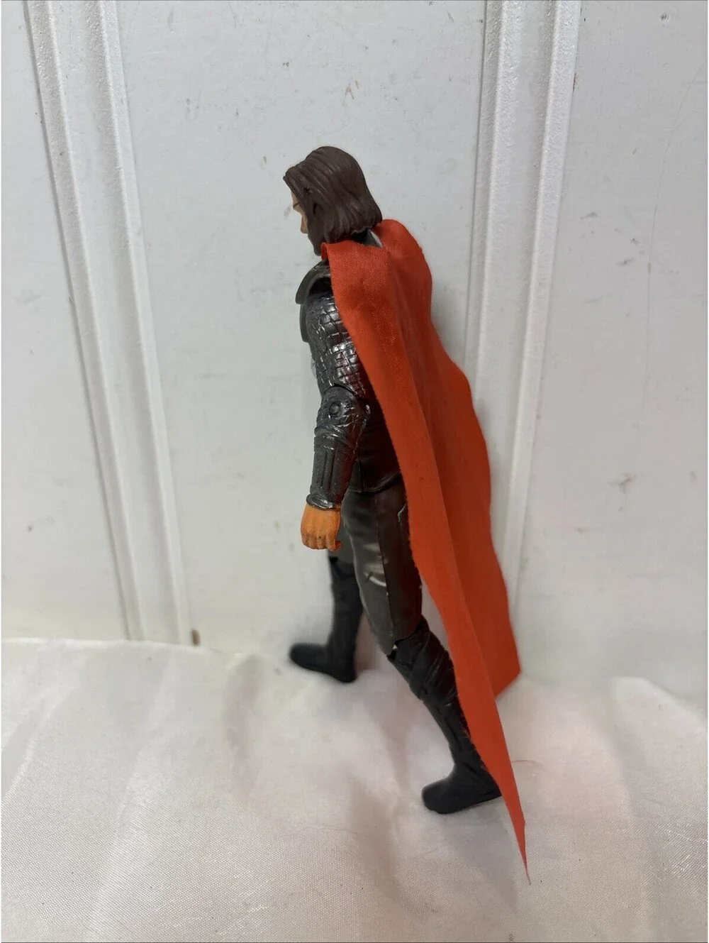 Thor Marvel Avengers Action Figure Hasbro 2016 6” Tall Loose Figure Only Clean